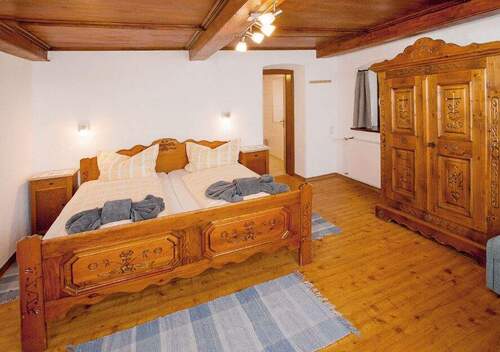 Zimmer - 1 Zimmer Mehrfamilienhaus, Wohnhaus zum Kaufen in Oberammergau