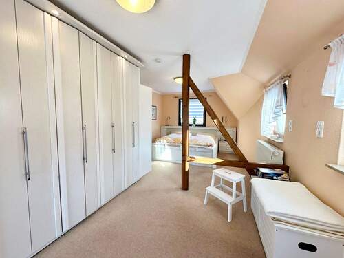 Ankleide im Schlafzimmer - 