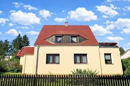 Hausansicht - *sehr schönes Haus in grüner Bestlage von Dresden-Lockwitz*