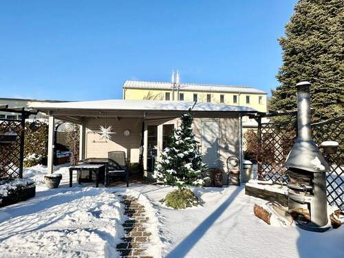 neuwertiges Gartenhaus mit Grillplatz - 4 Zimmer Einfamilienhaus in Dresden