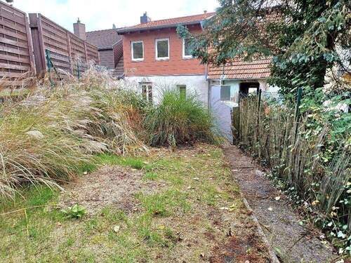 Rückseite mit Garten - 