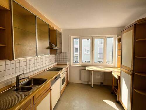 Küche - 4 Zimmer Etagenwohnung in Böblingen