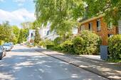 Haus- und Straßenansicht - 