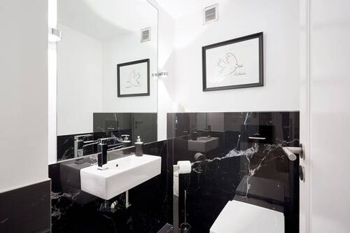Gäste-WC - Etagenwohnung mit 116,00 m² in Düsseldorf zum Kaufen