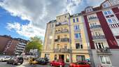Straßenansicht - Saniertes Mehrfamilienhaus mit 11 Einheiten in Hamburg-Wandsbek