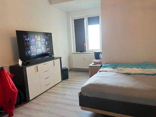 Schlafzimmer - 2 Zimmer Etagenwohnung in Güstrow - Güstrow