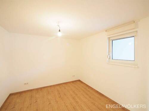 Bild 2 - 2 Zimmer Etagenwohnung zur Miete in Saarbrücken