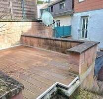 Renoviert und saniert - Wohnhaus mit 2 Bäder, 1 GWC, Innenhof, Terrasse, Garten, 2 Stellplätzen am Haus, in St. Ingbert (Nähe Krankenhaus)) - Sankt Ingbert