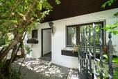 Hausansicht - 4 Zimmer Reihenmittelhaus zum Kaufen in Oberhaching