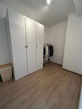Ankleide.jpg - 