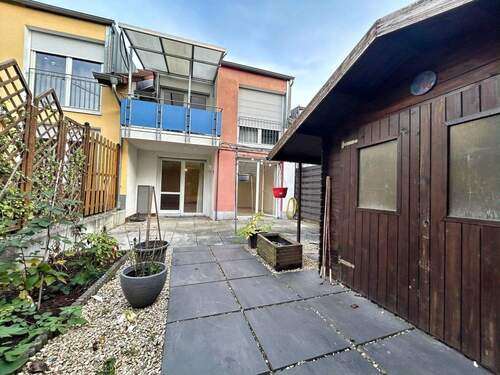 Blick Rückseite Haus - 