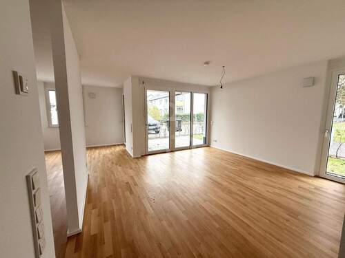 Blick auf die Terrasse - Etagenwohnung mit 64,00 m&sup2; in Sankt Augustin zum Kaufen