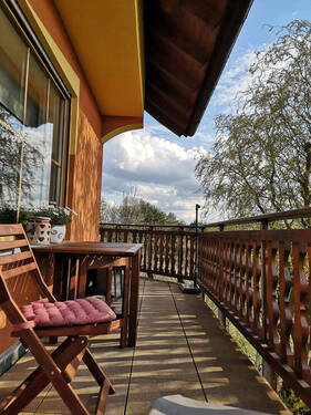 Umlaufender Balkon - Einfamilienhaus mit 170,00 m&sup2; in Burghaun zum Kaufen