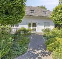 Bezugsfreies 1-2 Familienhaus und Bungalow auf 2.412m² Traumgrundstück in Ratingen