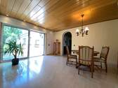 Essbereich mit Ausblick in den Garten! - 5 Zimmer Einfamilienhaus zum Kaufen in Wiesbaden