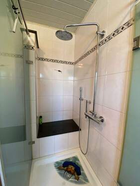 Modernes Duschbad! - 