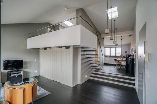 Weitere Ansicht Wohnzimmer mit Blick auf die Küche - 