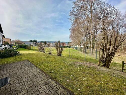 Ausblick Küche - 2 Zimmer Etagenwohnung zum Kaufen in Kempfeld