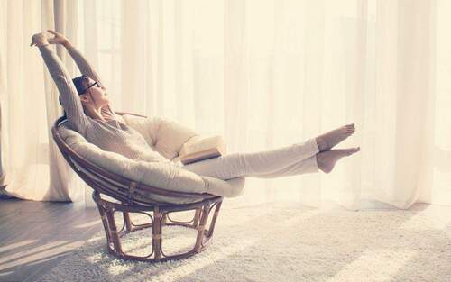 Bild 1 - Altbauwohnung mit Tageslichtbad in ruhiger Seitenstraße gelegen