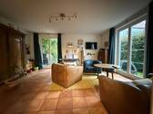 Wohnzimmer mit Blick zum Garten - Reihenendhaus mit 128,00 m&sup2; in Berlin zum Kaufen