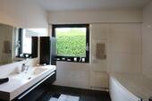 EG: Wannen-/Duschbad - 