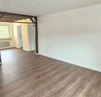 Einziehen und Wohlfühlen - Attraktive 3 Zimmerwohnung mit Balkon in guter und ruhiger Wohnlage von Amberg
