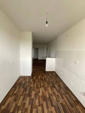 Kü3 - Etagenwohnung mit 82,00 m&sup2; in Duisburg zur Miete
