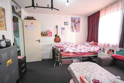 Wohnzimmer - 2 Zimmer Etagenwohnung in Rodgau