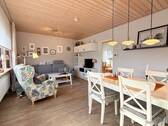 Wohn- und Esszimmer im Erdgeschoss - 