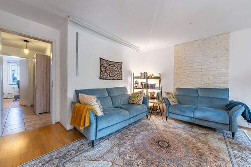 Wohn-/Essbereich - Etagenwohnung mit 79,00 m² in München zur Miete