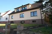EFH (Vorderseite) - 6 Zimmer Einfamilienhaus in Kreuzwertheim