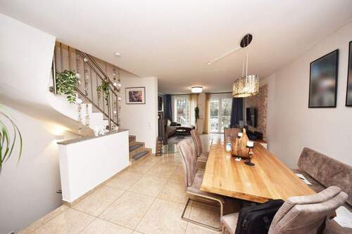 Wohn- und Essbereich - 