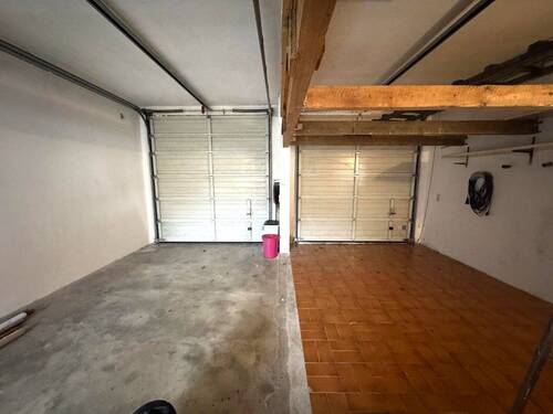 Garage - 