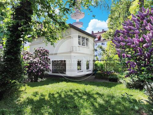 Hausansicht - Seltene Gelegenheit in Rotherbaum – Einfamilienhaus mit Gartenidylle in geschützter Innenhoflage