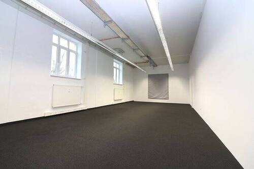 Büro/Seminarraum 1 - Moderne Gewerbeeinheit mit 197qm in direkter Mainnähe