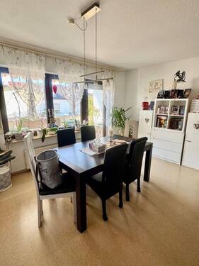 Wohn- und Esszimmer - 2 Zimmer Etagenwohnung zum Kaufen in Schwetzingen