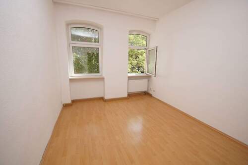 Schlafzimmer - 3 Zimmer Etagenwohnung zum Kaufen in Erfurt