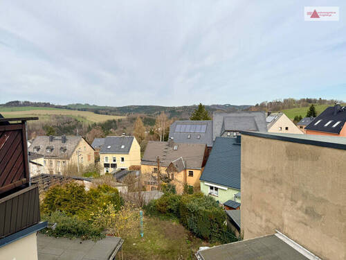 Aussicht - 2-Raum-Wohnung mit wunderschöner Sicht - zentrale Lage von Wolkenstein!
