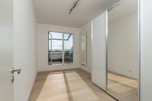 Zimmer 2 - Etagenwohnung mit 181,50 m&sup2; in Berlin zum Kaufen