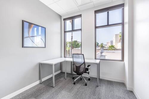 Spaces Playhouse District (5137) CA, Pasadena USA - Werde Teil eines kollaborativen Coworking-Umfelds in Spaces The Cradle