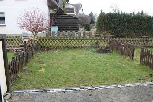 Grundstücksanteil - 5 Zimmer Reihenmittelhaus zur Miete in Altenpleen