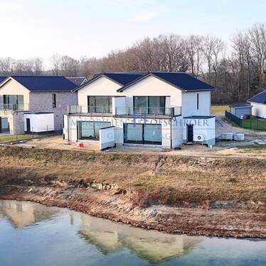 Ansicht - K 611-2 - Wohnen am Wasser! Bezugsfertige Doppelhaushälfte mit direktem Seezugang in Herzlake!