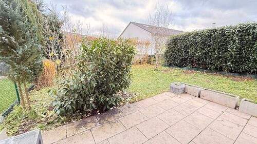 Terrasse mit Garten.jpg - Reihenendhaus mit 125,70 m&sup2; in Nürnberg zum Kaufen