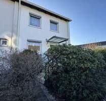 Reihenendhaus mit angrenzender Garage in Bremen Huchting