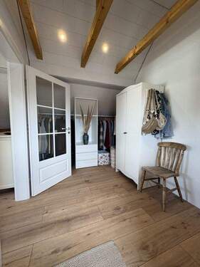 Ansicht_Ankleidezimmer_1 - 