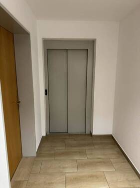 Fahrstuhl Hinterhaus - 