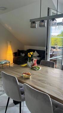 Wohnzimmer .JPG - 2 Zimmer Etagenwohnung in Neunkirchen-Seelscheid