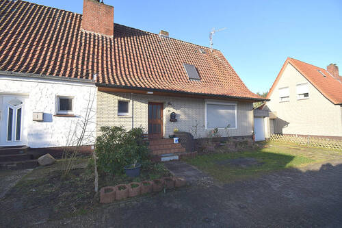 Ansicht Süd-Ost - 6 Zimmer Einfamilienhaus zum Kaufen in Zeven