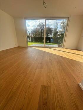 Wohnbereich - 6 Zimmer Etagenwohnung zum Kaufen in Hannover