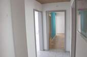 ... mit Garderobe - 3 Zimmer Etagenwohnung in Neumarkt in der Oberpfalz